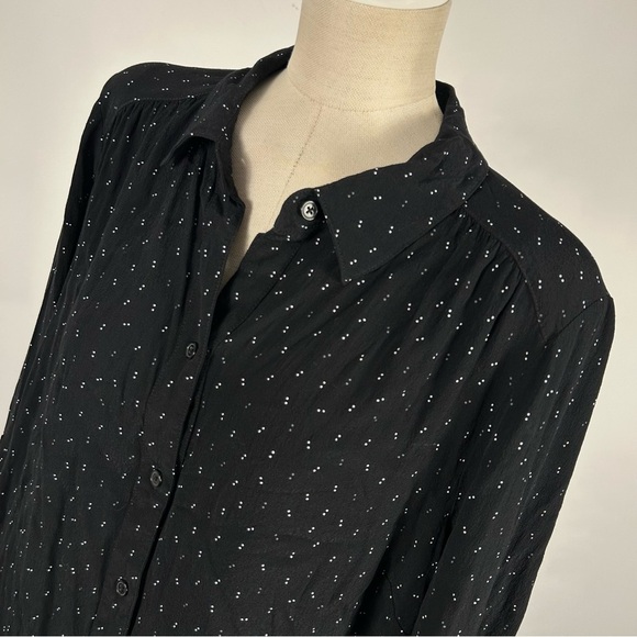 In every story Black Button-Up Women's Top 1X - Picture 5 of 11